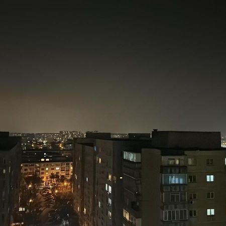 Appartamento The Moon View Bucarest Esterno foto